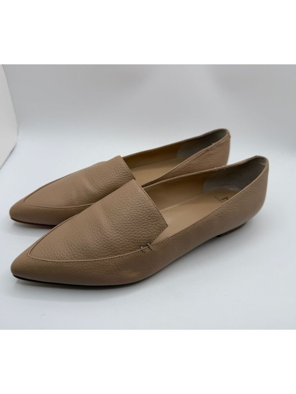 Marc Fisher Zurri Flats Women Size 9.5M Beige Leather Pointed Toe Comfort Shoes